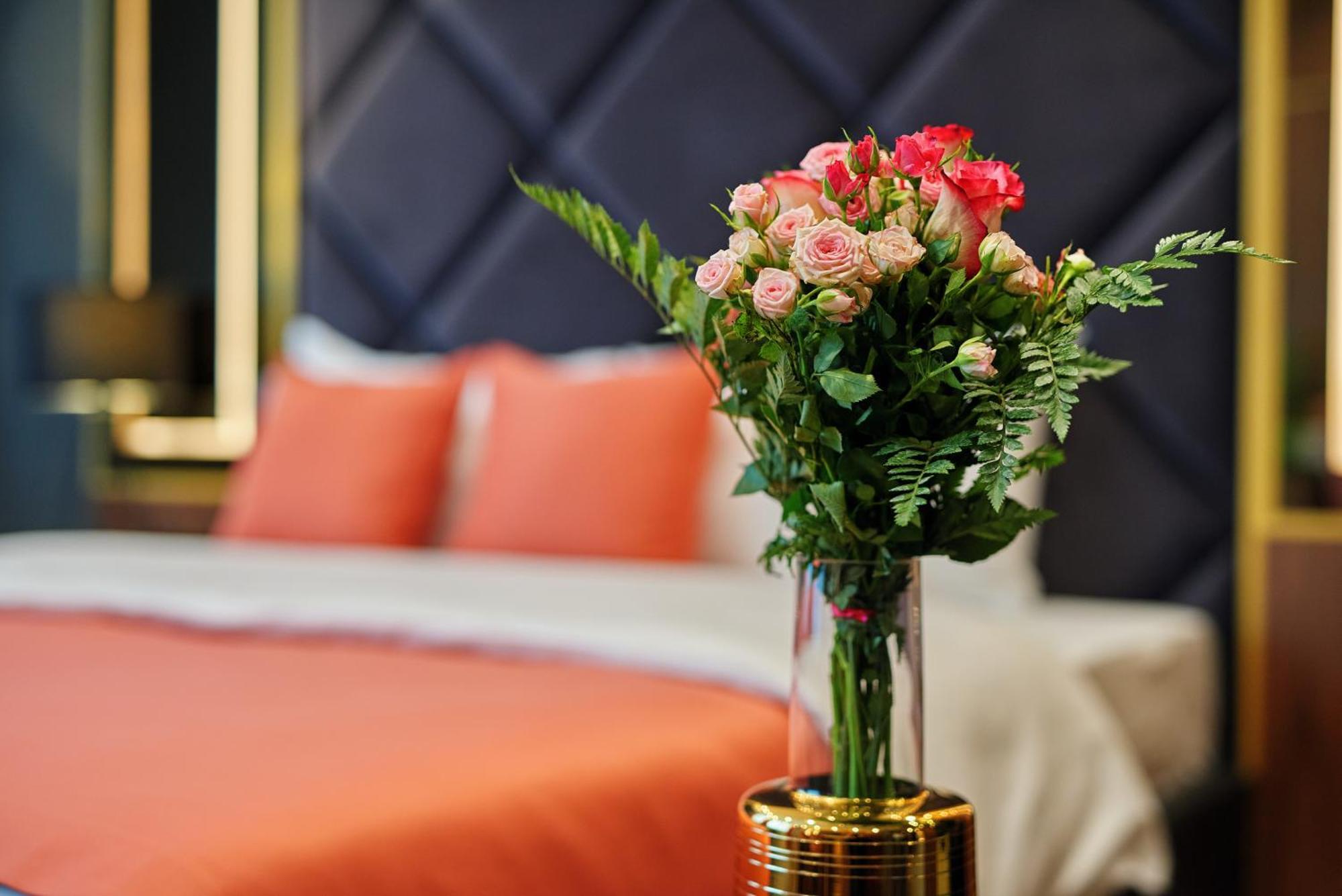 Hotel Pupin 노비사드 외부 사진 A bouquet of flowers