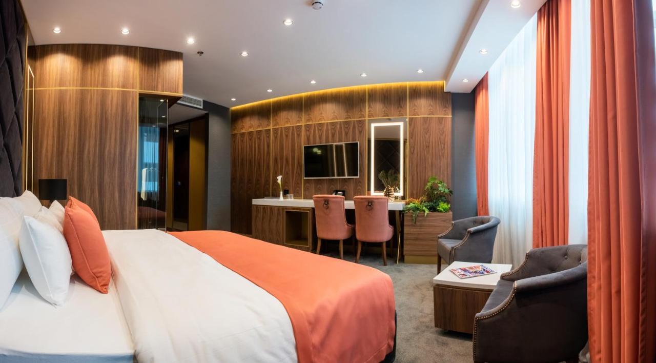 Hotel Pupin 노비사드 외부 사진 A room at the hotel